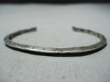 Striking Vintage Navajo Native American Sterling Silver Cuff Old-Nativo Arts