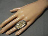 Wonderful Detailed Vintage Native American Navajo Zuni Shell Sterling Silver Ring Old-Nativo Arts