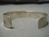 Astonishing Vintage Native American Navajo Needle Turquoise Sterling Silver Bracelet Cuff Old-Nativo Arts