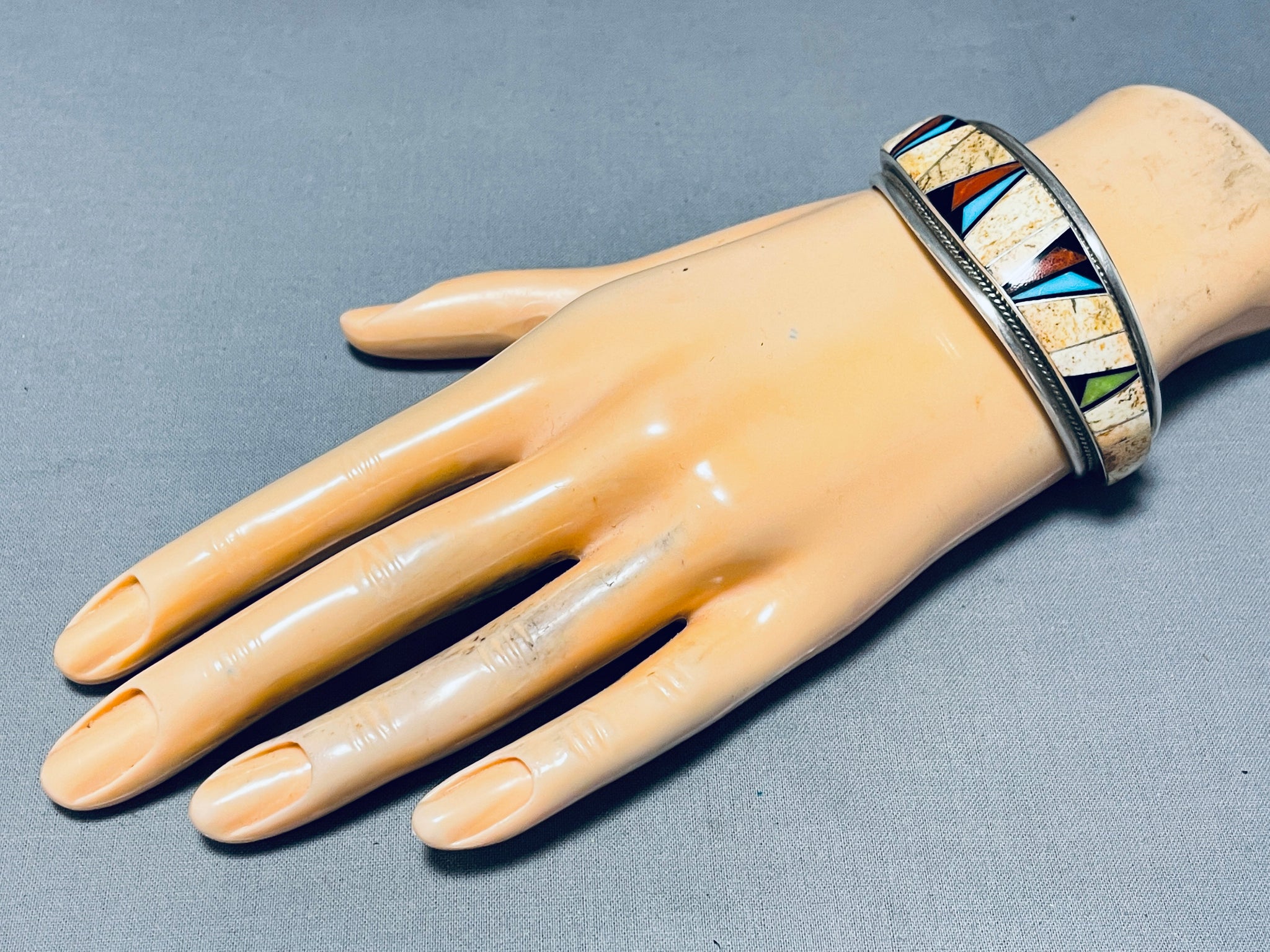 NAVAJO ナバホDouglas Etsitty スターリングシルバーバングル