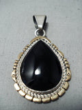 Fascinating Vintage Native American Navajo Black Onyx Sterling Silver & Gold Pendant Old-Nativo Arts