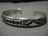 Fabulous Vintage Native American Navajo Thoms Singer Sterling Silver Bracelet Old-Nativo Arts