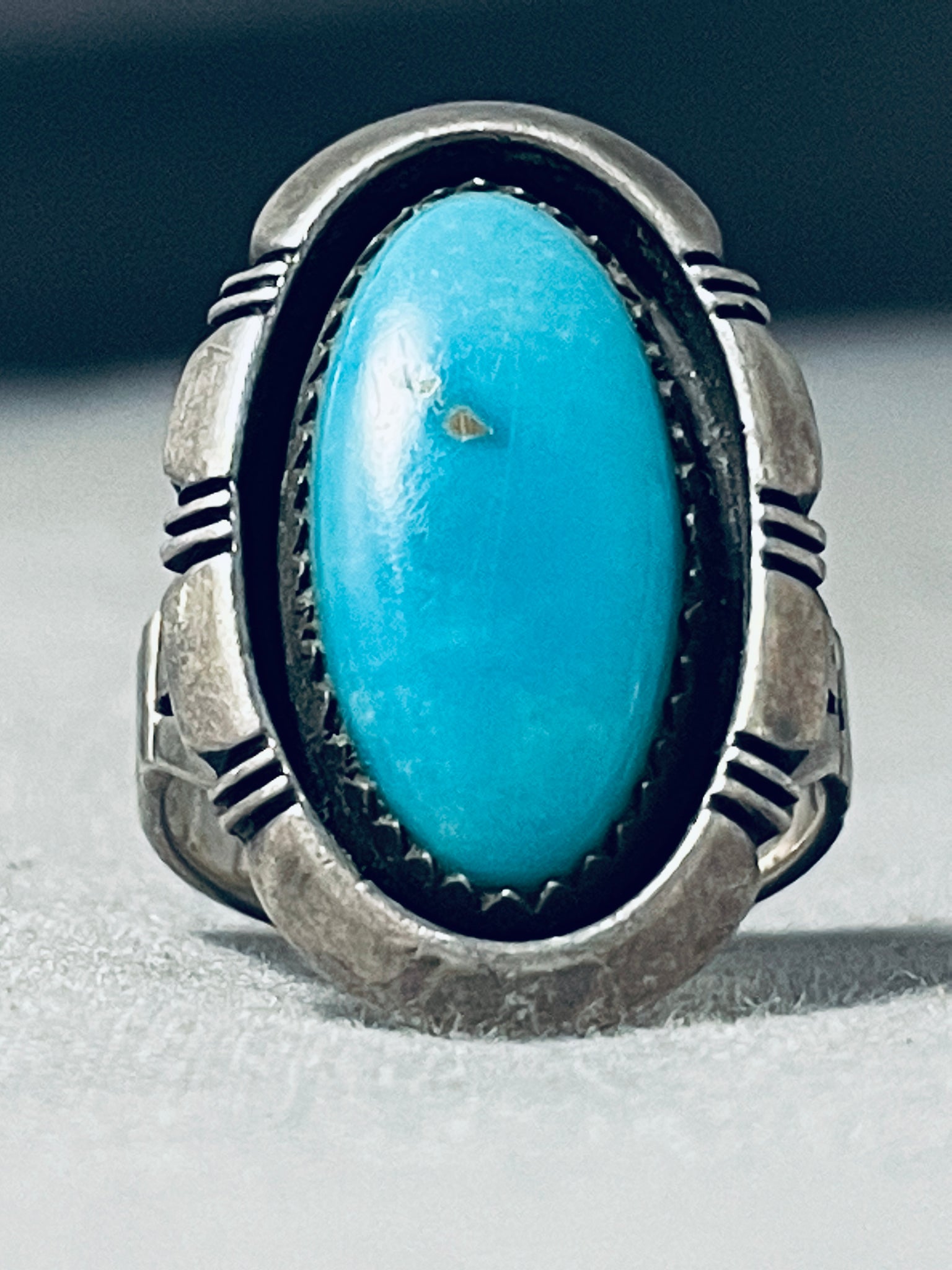 Kingman turquoise popular sterling silver ring - stamped by RE - size 12.5 - vintage