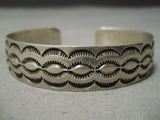 Detailed Hand Tooled!! Vintage Native American Navajo Sterling Silver Bracelet Old-Nativo Arts