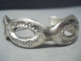 Superb Vintage Navajo Sterling Silver Bracelet Native American Old-Nativo Arts