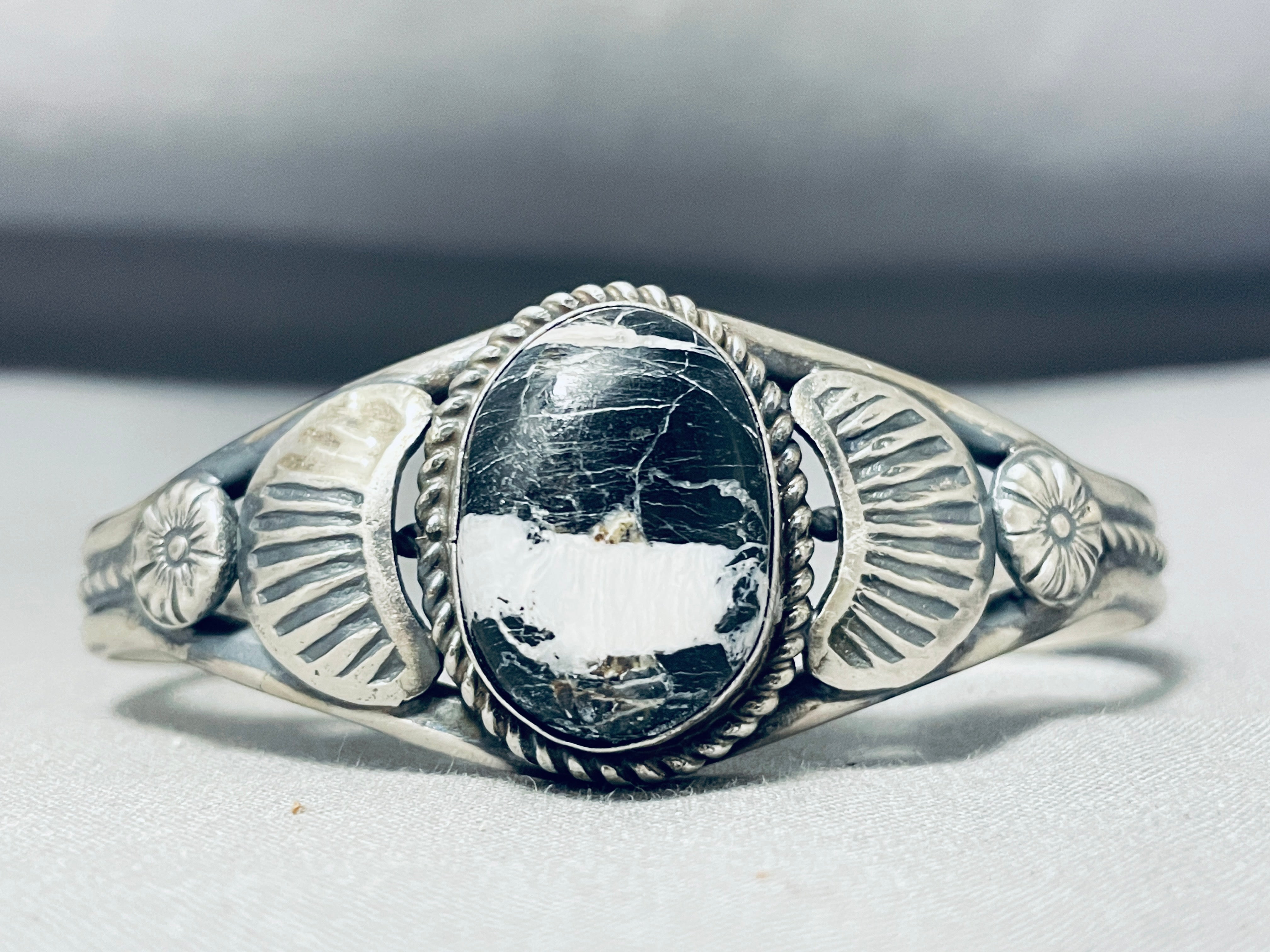 送関込み navajo E.beloni 作 sterling ホワイトリング SR212