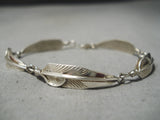 Detailed Vintage Navajo Sterling Silver Feathers Bracelet Native American Old-Nativo Arts