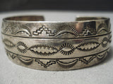 So Detailed!! Vintage Native American Navajo Sterling Silver Hand Tooled Bracelet Old-Nativo Arts