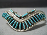 Eye-catching Vintage Native American Navajo Turquoise Sterling Silver Bracelet Old-Nativo Arts