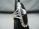 Excellent Vintage Native American Navajo Jet Stone Sterling Silver Ring-Nativo Arts