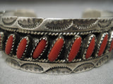 Incredible Vintage Native American Navajo Slanted Coral Sterling Silver Bracelet Old-Nativo Arts