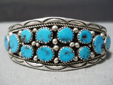 Eye-catching Vintage Native American Navajo Turquoise Sterling Silver Bracelet Old-Nativo Arts