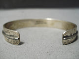 Amazing Vintage Native American Navajo Turquoise Sterling Silver Bracelet Old-Nativo Arts