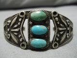 Striking Vintage Native American Navajo Old Mine Turquoise Sterling Silver Bracelet Old-Nativo Arts