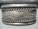 Incredible Vintage Native American Navajo Hand Tooled Sterling Silver Bracelet Old-Nativo Arts