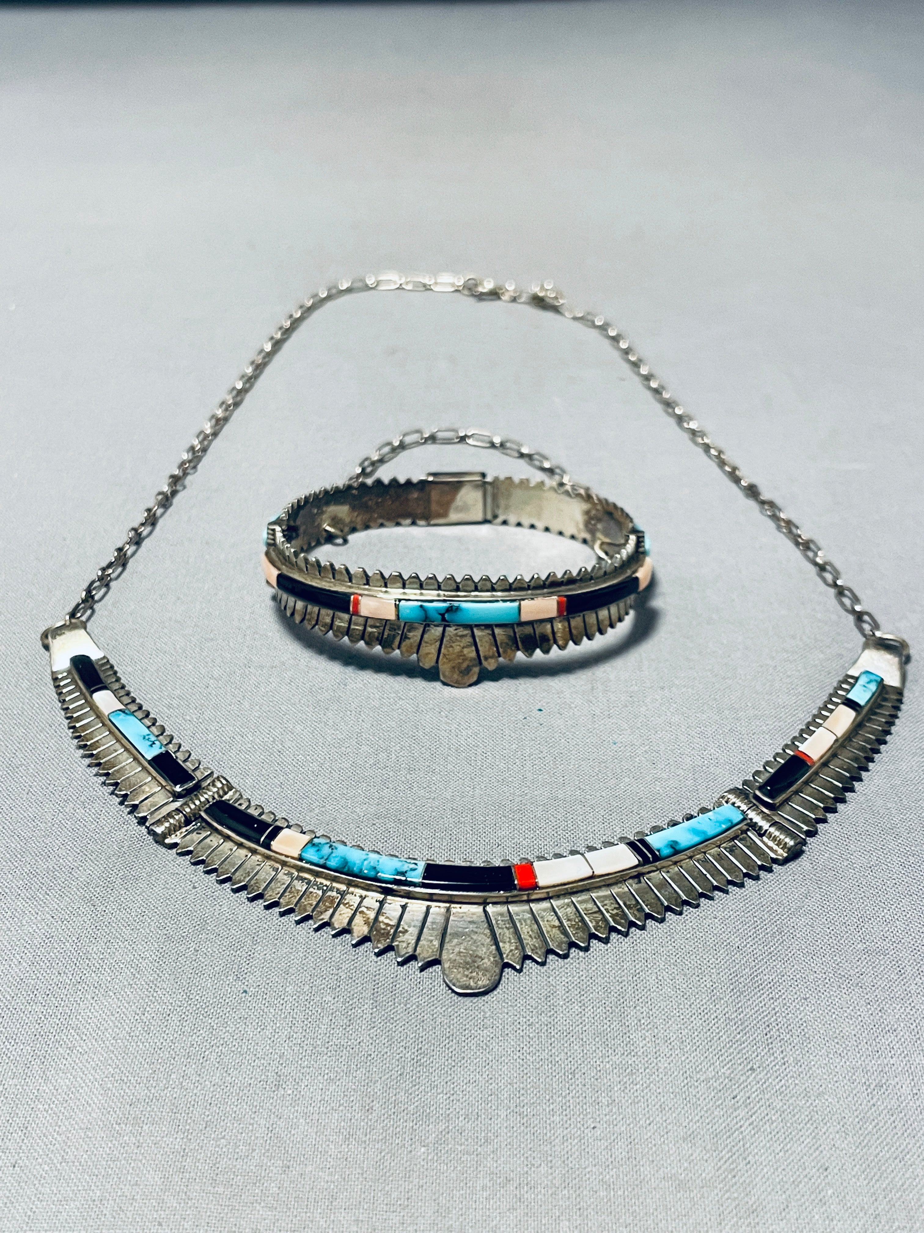 Native American Important Vintage Navajo Turquois Clasp Bracelet