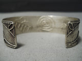 Wonderful Vintage Santo Domingo Sterling Silver Native American Bracelet Old-Nativo Arts