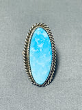 Brilliant Vintage Native American Navajo Large Kingman Turquoise Sterling Silver Ring-Nativo Arts