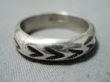 Distinctive Vintage Navajo Native American Sterling Silver Ring Old-Nativo Arts