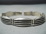 Eye-catching Vintage Navajo Sterling Silver Bracelet Native American Old-Nativo Arts
