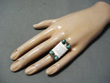 Eyecatching Vintage Native American Navajo Old Kingman Turquoise Sterling Silver Ring Old-Nativo Arts