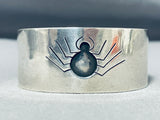 Black Widow Vintage Native American Navajo Spider Sterling Silver Bracelet Old-Nativo Arts