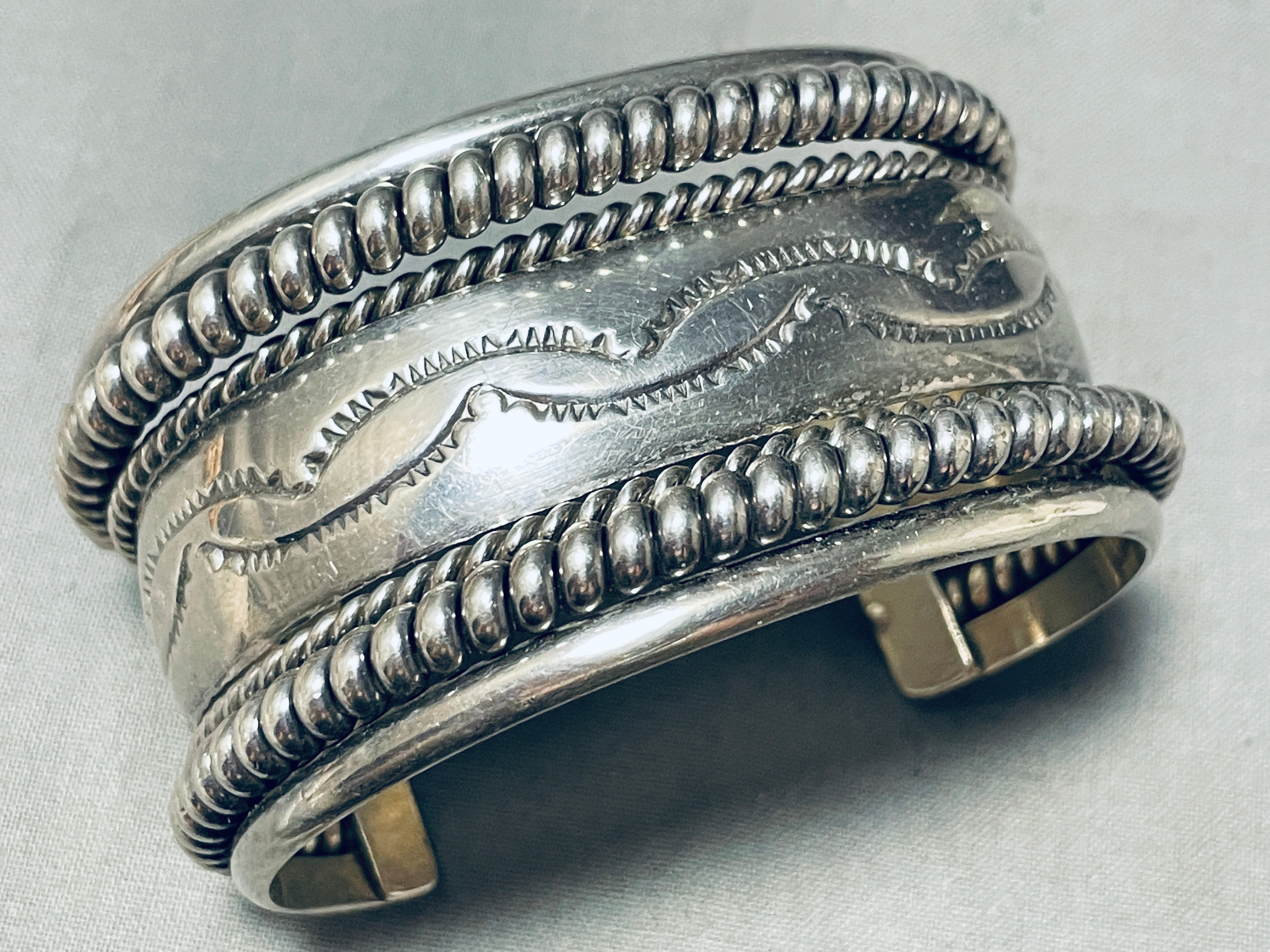 Heavy 90 Gram Coiled Vintage Native American Navajo Ahnd Tooled 
