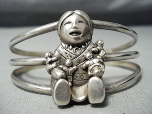 Spectacular Navajo Sterling Silver Storyteller Bracelet Native American-Nativo Arts