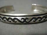 Authentic Vintage Native American Navajo Thomas Singer Sterling Silver Bracelet Old-Nativo Arts