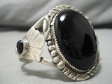 Exquisite Vintage Navajo Domed Onyx Sterling Silver Native American Bracelet-Nativo Arts