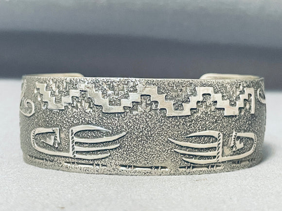 Fantastic Vintage Native American Navajo Sterlng Silver Bracelet Signed-Nativo Arts