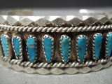 Attractive Vintage Native American Navajo Turquoise Sterling Silver Bracelet Old-Nativo Arts