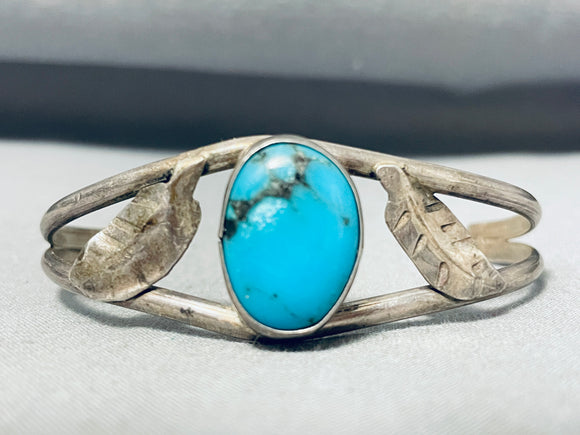 Sensational Vintage Native American Navajo Old Kingman Turquoise Sterling Silver Bracelet-Nativo Arts