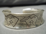 Incredible Vintage Native American Navajo Bear Sterling Silver Bracelet Cuff Old-Nativo Arts
