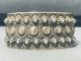 World Of Buttons Native American Navajo Sterling Silver Bracelet Cuff-Nativo Arts