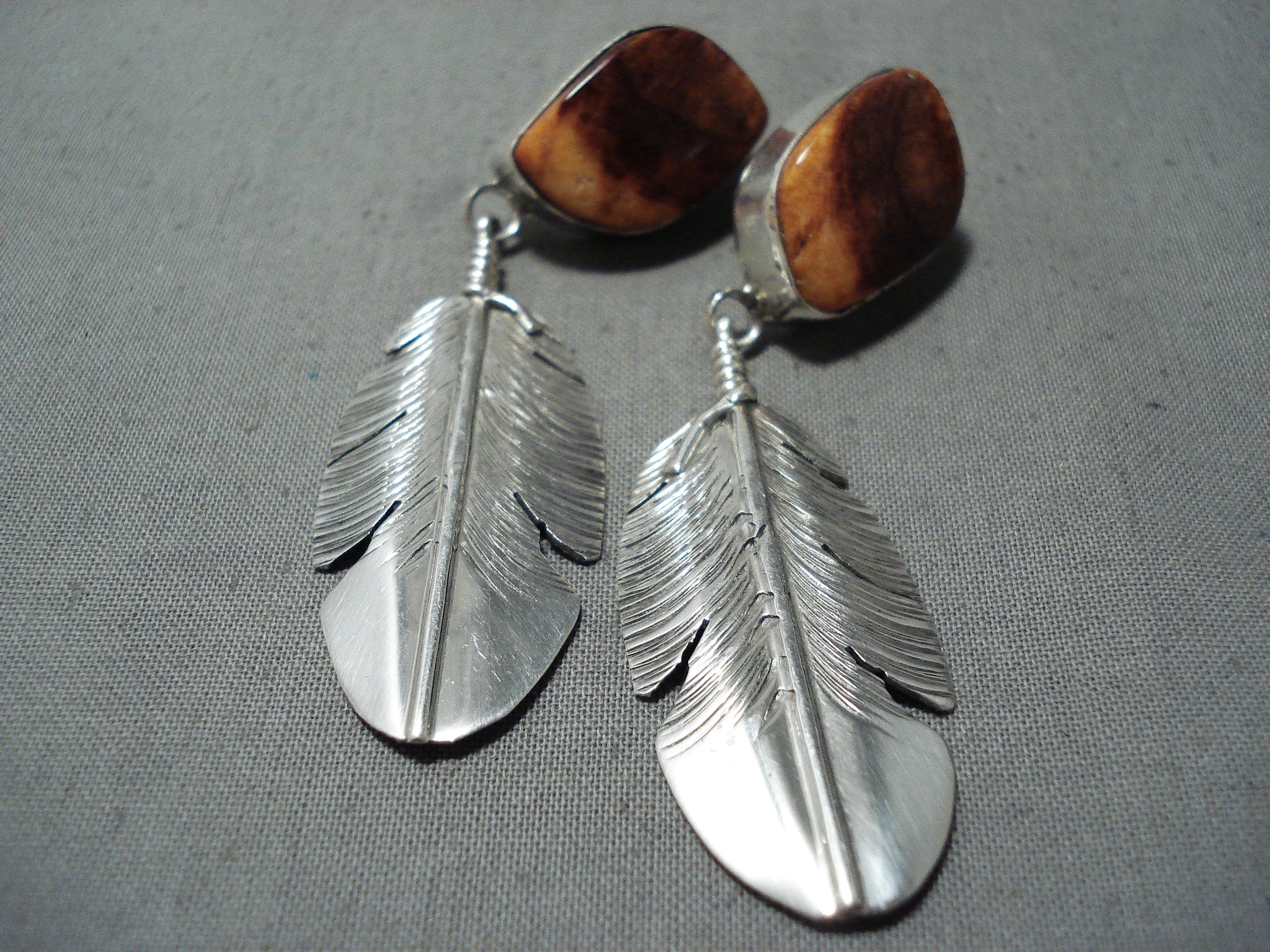 Native American Sterling Silver buy Elongated Spiny Oyster Dangle Earrings For Women