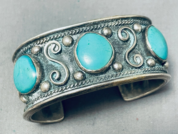 Beautiful Vintage Native American Navajo Green Turquoise Sterling Silver Bracelet-Nativo Arts