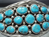 Astonishing Vintage Native American Navajo Old Kingman Turquoise Sterling Silver Bracelet Old-Nativo Arts