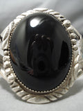 Exquisite Vintage Navajo Domed Onyx Sterling Silver Native American Bracelet-Nativo Arts