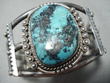 Jaw Dropping Vintage Native American Navajo Turquoise Sterling Silver Bracelet Old-Nativo Arts