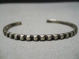 Wonderful Vintage Native American Navajo Sterling Silver Serrated Bracleet Old-Nativo Arts