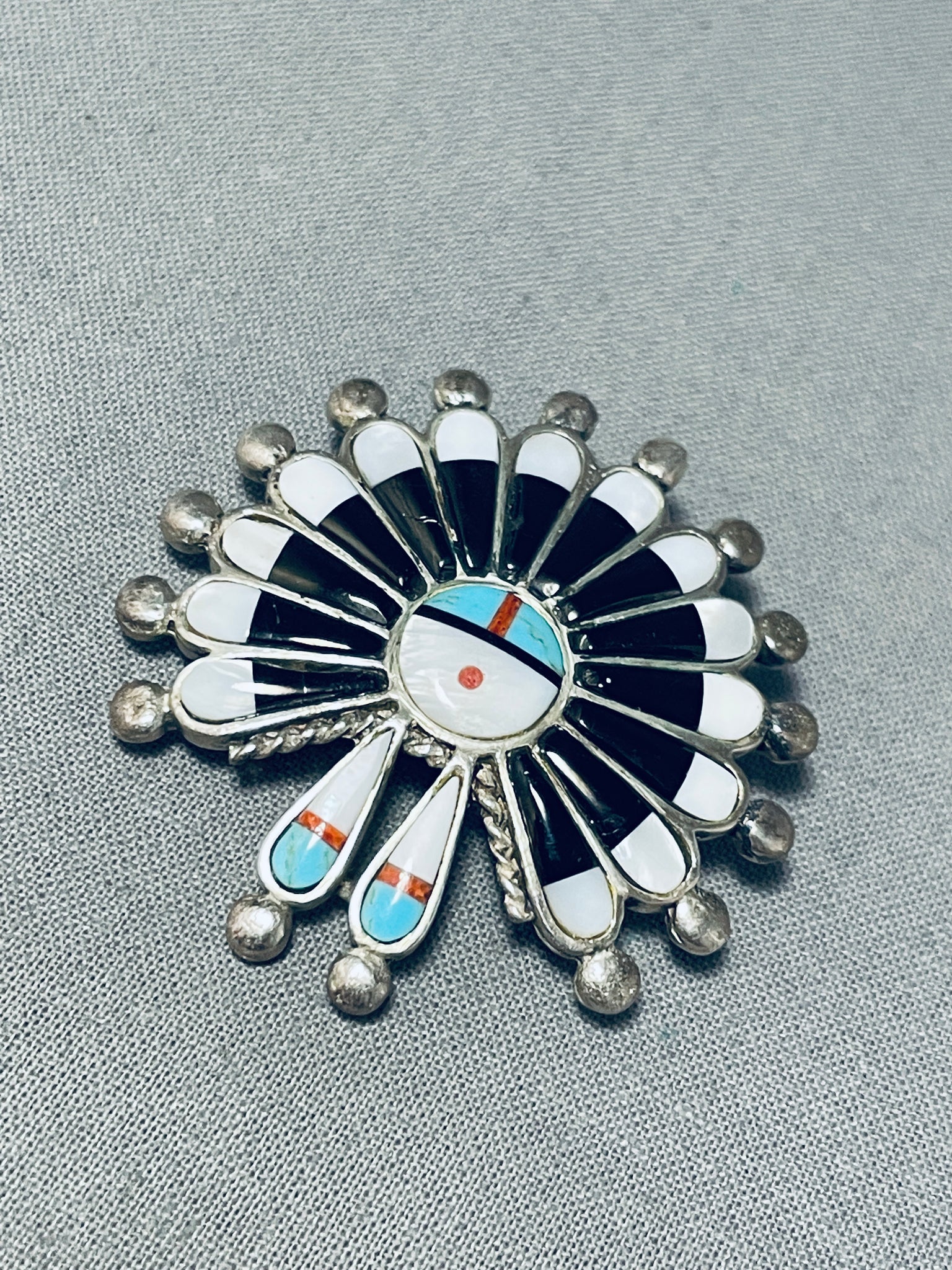 Native American Fabulous Vintage Zuni Jet Sterling Silver Sunface Pin ...