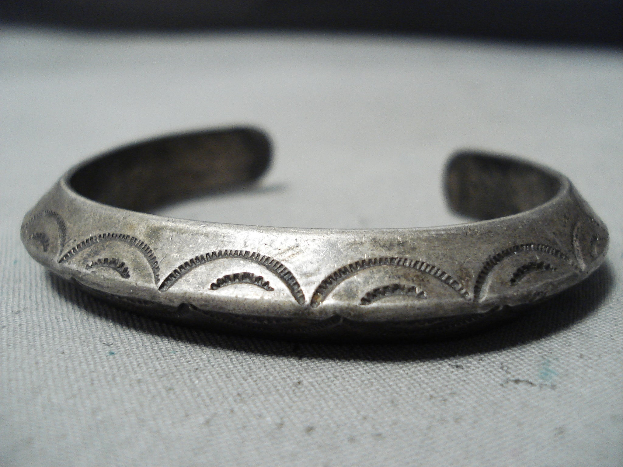 Superior Vintage Native American Navajo Sterling Silver Bracelet Signe –  Nativo Arts