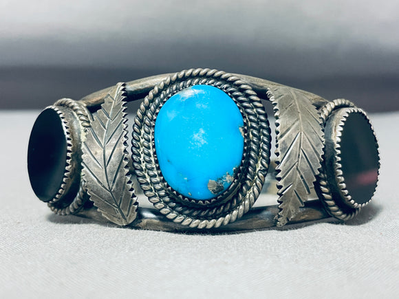 Sensational Vintage Native American Navajo Kingman Turquoise Sterling Silver Bracelet-Nativo Arts