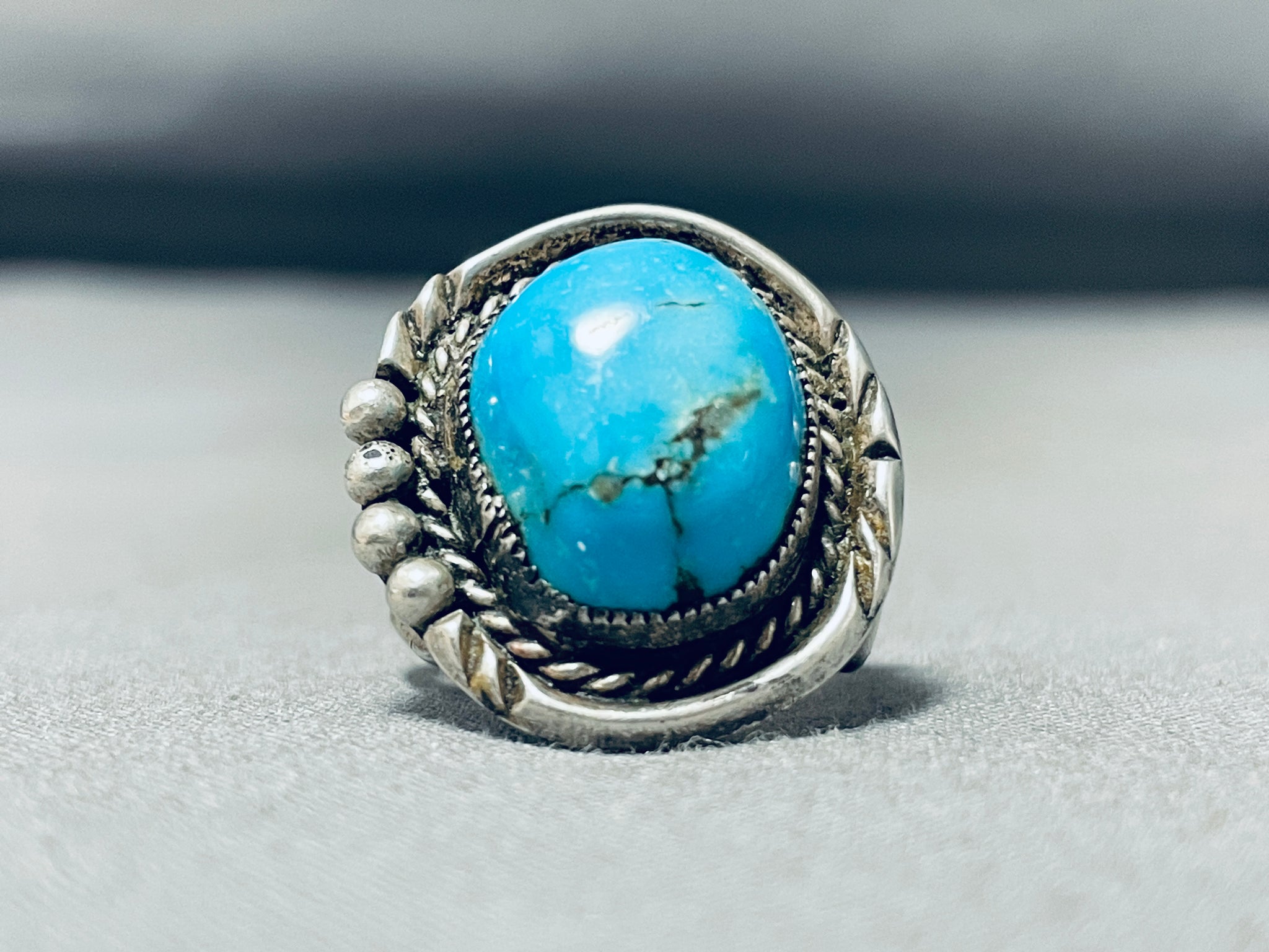 Impressive Vintage Native American Navajo Turquoise Dome Sterling