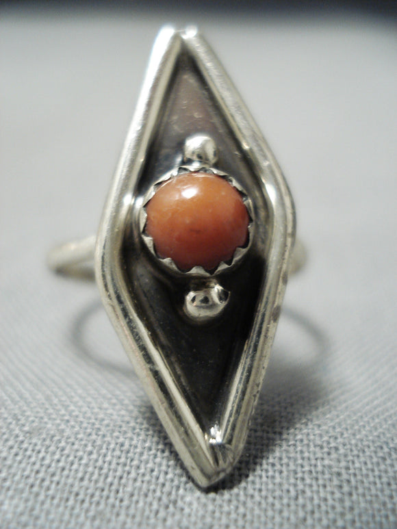Beautiful Vintage Native American Navajo Tall Coral Sterling Silver Ring Old-Nativo Arts