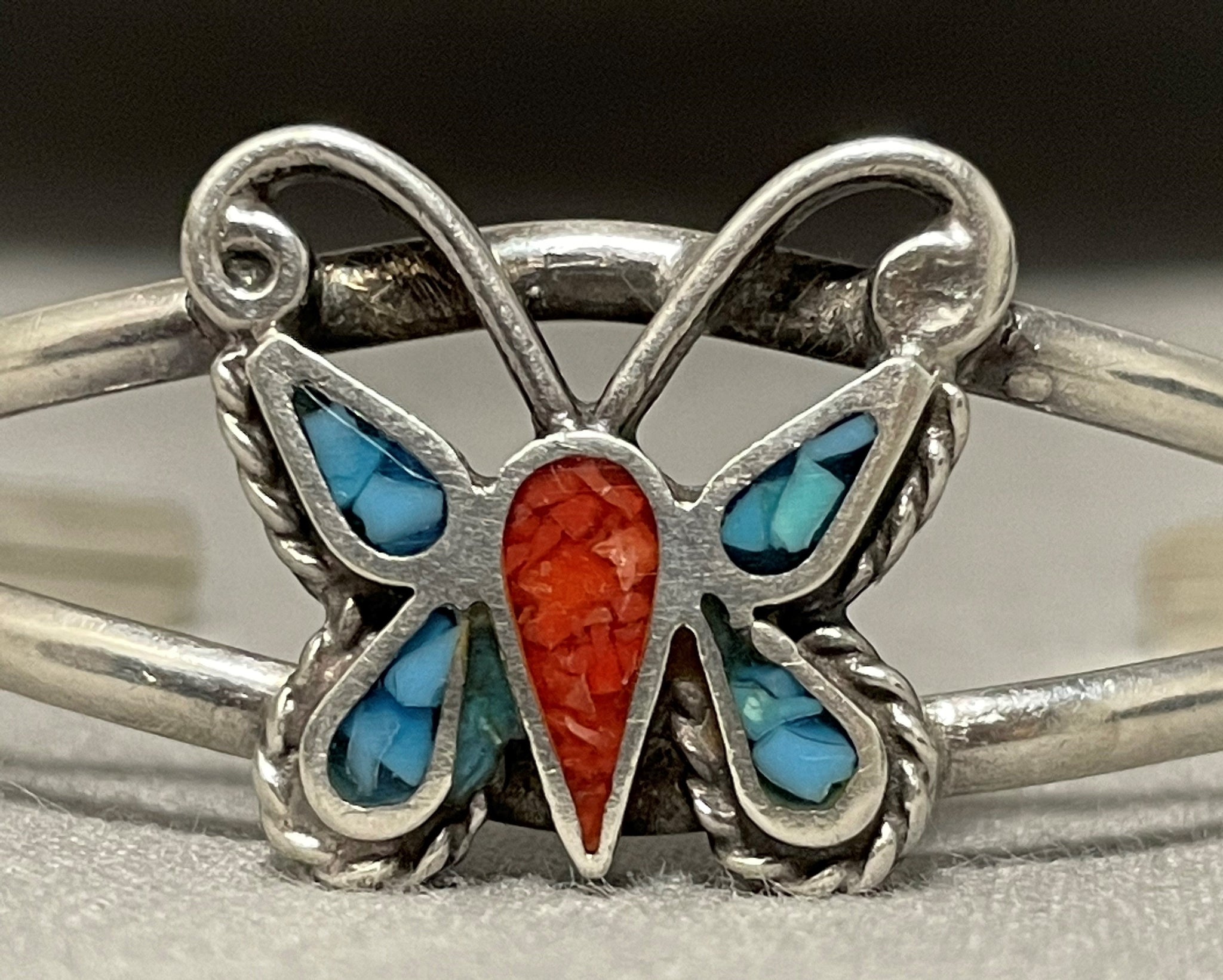 Beautiful Vintage Native American Navajo Turquoise Coral 