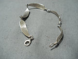 Detailed Vintage Navajo Sterling Silver Feather Bracelet Native American-Nativo Arts
