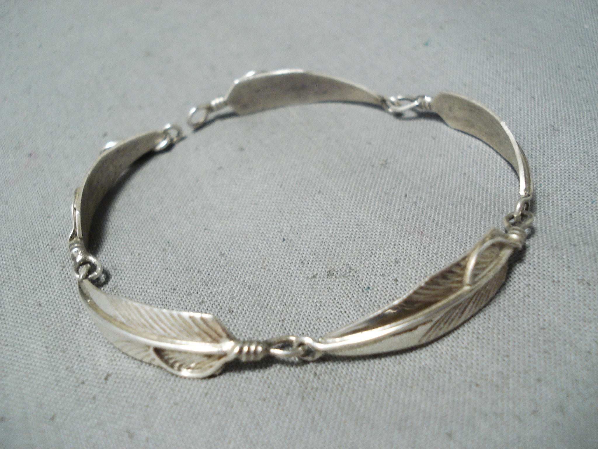 Detailed Vintage Navajo Sterling Silver Feather Bracelet Native