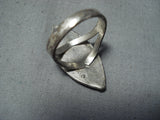 Impressive Vintage Native American Navajo Kingman Turquoise Sterling Silver Ring Old-Nativo Arts